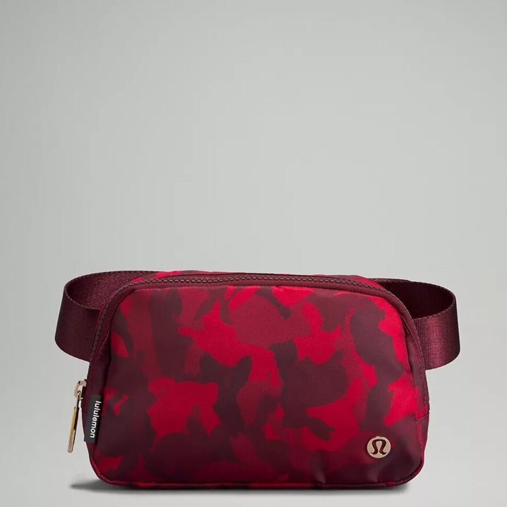 Lululemon Red Lunar New‎ 24 Year Belt Bag